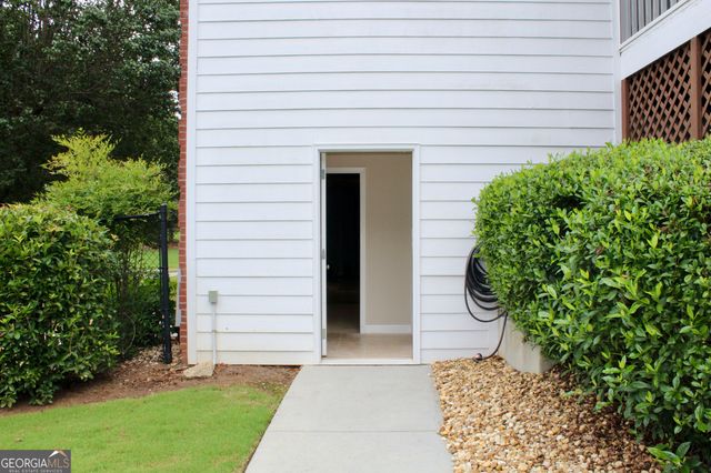 628 Wellington Drive, Winder, GA 30680