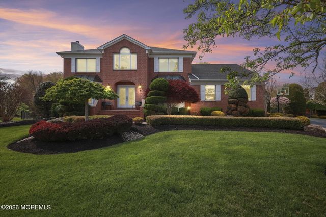 5 Grace Court, Marlboro, NJ 07746