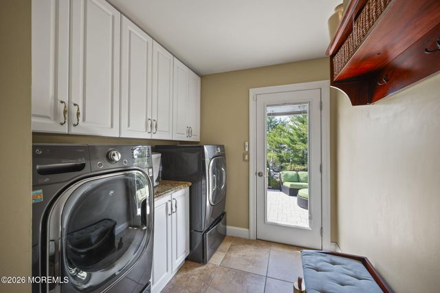 5 Grace Court, Marlboro, NJ 07746