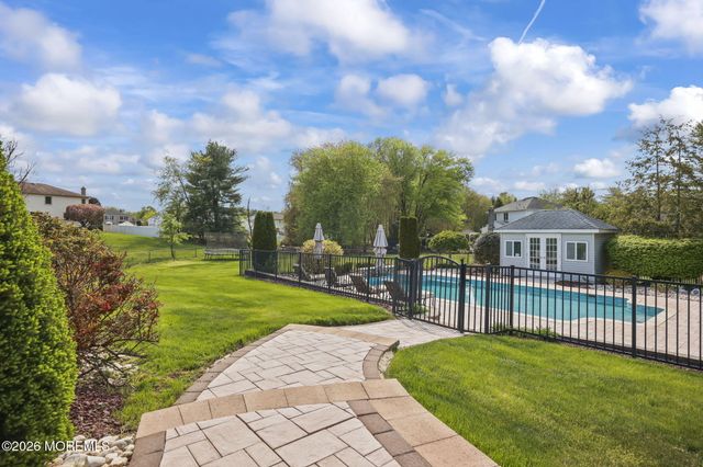 5 Grace Court, Marlboro, NJ 07746