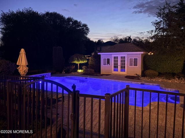 5 Grace Court, Marlboro, NJ 07746