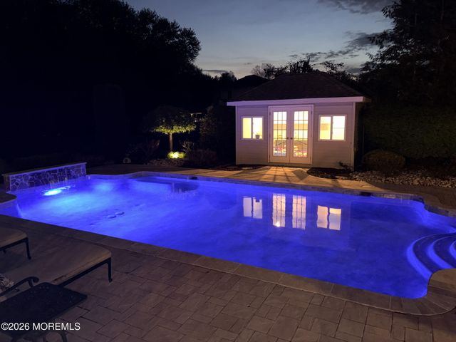 5 Grace Court, Marlboro, NJ 07746