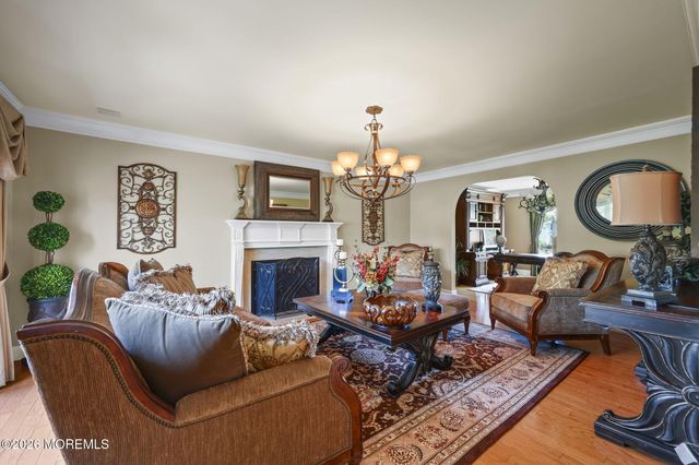 5 Grace Court, Marlboro, NJ 07746