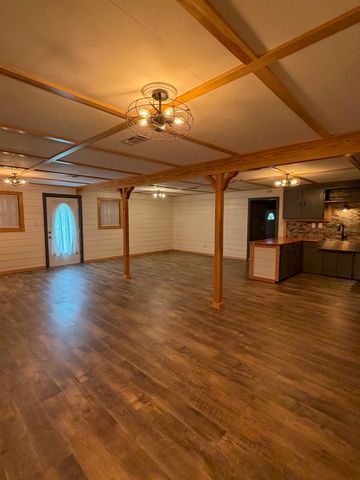 192 South Main Street, Larose, LA 70373