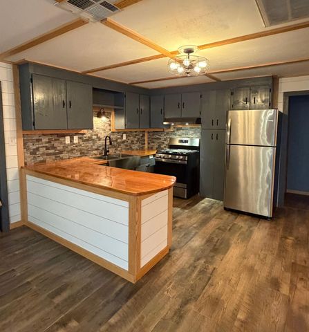 192 South Main Street, Larose, LA 70373