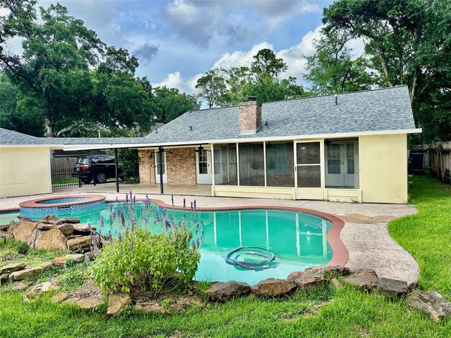 19611 Enchanted Spring Drive, Spring, TX 77388