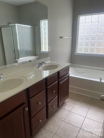 13606 Delstone Drive, Huntersville, NC 28078
