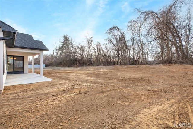 104 Windsor Drive, Alton, IL 62002