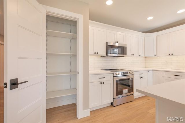 104 Windsor Drive, Alton, IL 62002