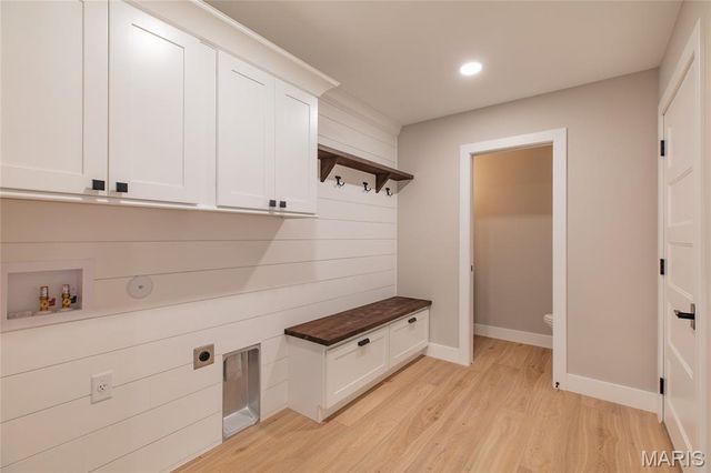 104 Windsor Drive, Alton, IL 62002