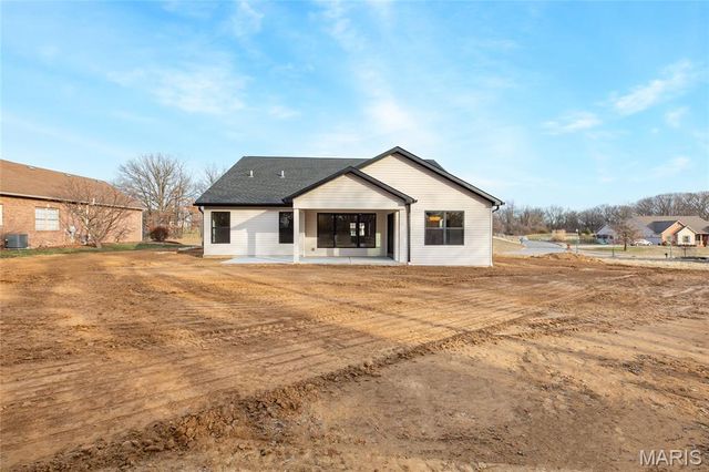 104 Windsor Drive, Alton, IL 62002