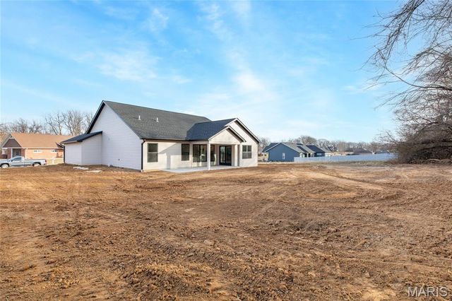 104 Windsor Drive, Alton, IL 62002