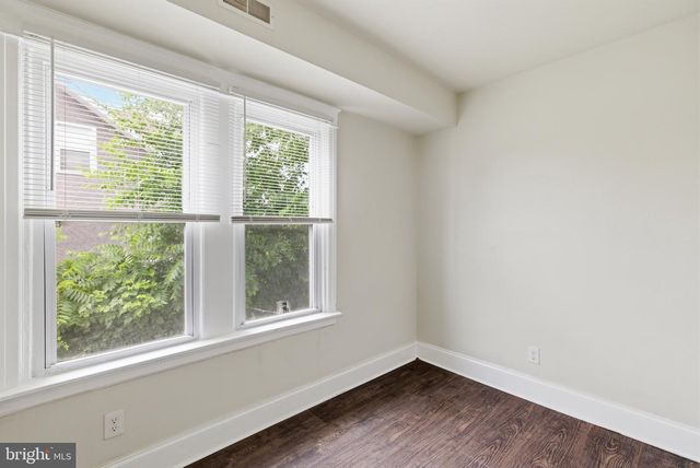 820 GREENHILL RD, Sharon Hill, PA 19079