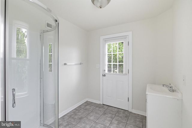 820 GREENHILL RD, Sharon Hill, PA 19079