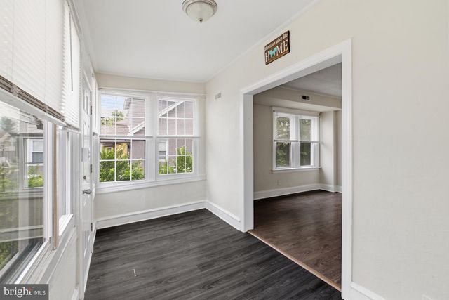 820 GREENHILL RD, Sharon Hill, PA 19079