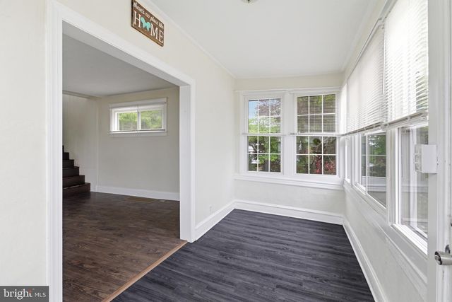 820 GREENHILL RD, Sharon Hill, PA 19079