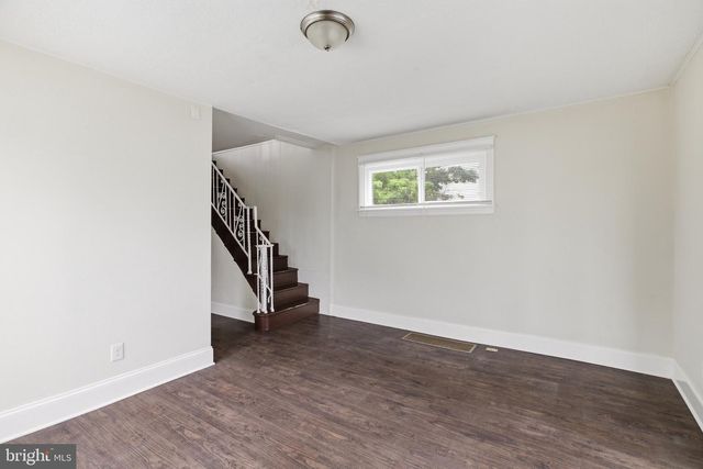 820 GREENHILL RD, Sharon Hill, PA 19079