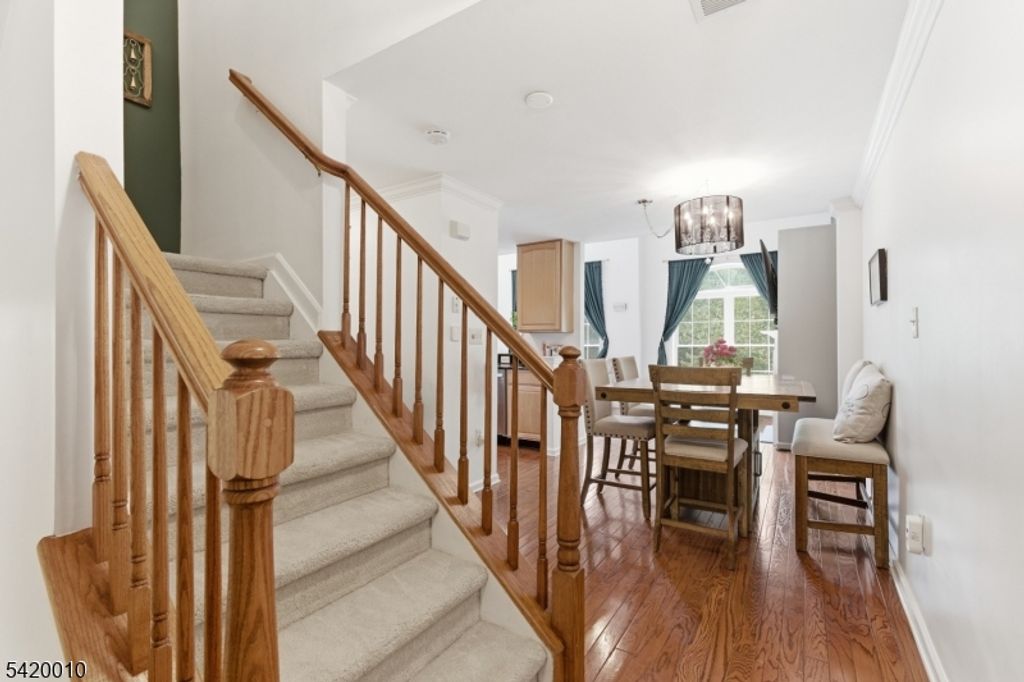 605 Donato Cir, Scotch Plains Twp., NJ 07076 — photo 3