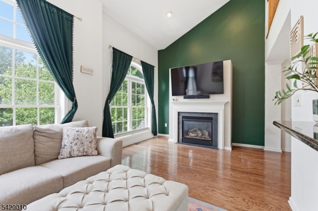 605 Donato Cir, Scotch Plains Twp., NJ 07076 — photo 5