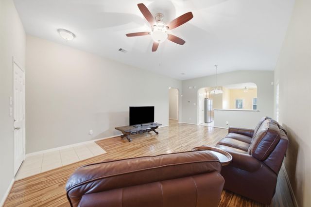 611 E Newport Bend, Katy, TX 77494