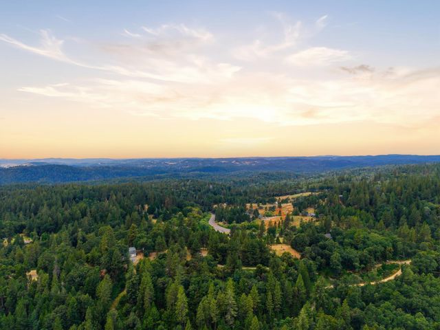 3580 Staghorn Ln, Georgetown, CA 95634