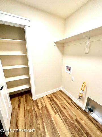 2564 N Midland Avenue, Palmer, AK 99645