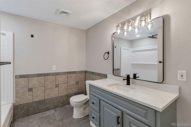 130 E Highline Circle 103, Centennial, CO 80122