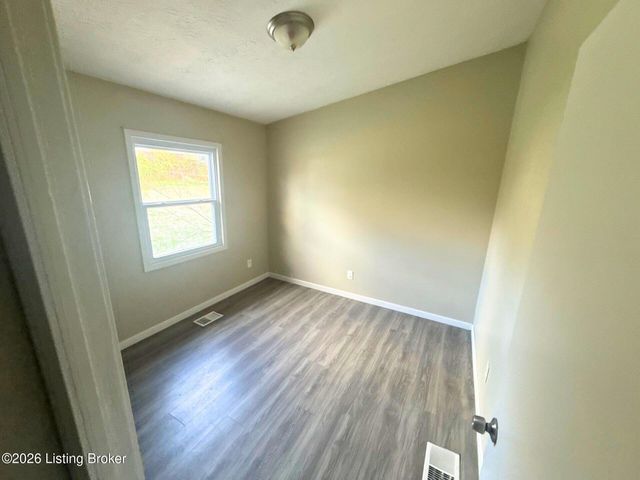 401 Knox Ave, Vine Grove, KY 40175