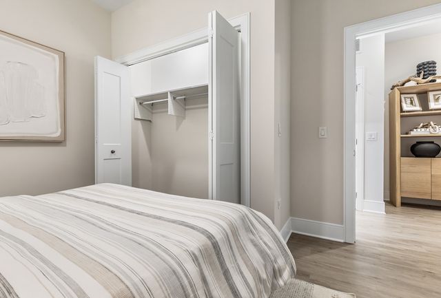 435 Madison Street 502, Oak Park, IL 60302