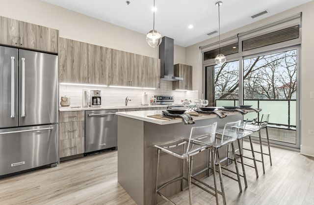 435 Madison Street 502, Oak Park, IL 60302