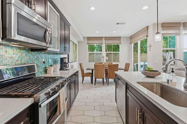 2055 Foxtrot Loop 1, Chula Vista, CA 91915