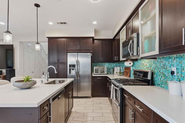 2055 Foxtrot Loop 1, Chula Vista, CA 91915