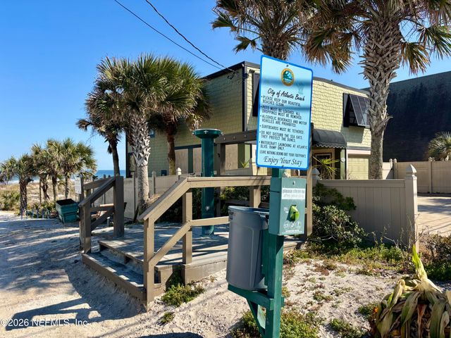 2009 VELA NORTE Circle, Atlantic Beach, FL 32233