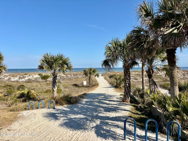 2009 VELA NORTE Circle, Atlantic Beach, FL 32233