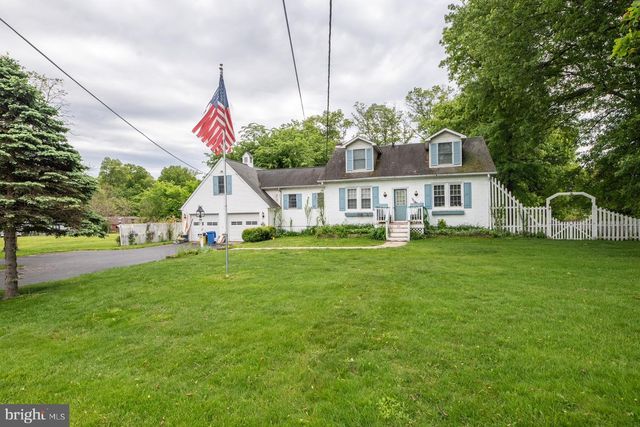 57 DIVERTY RD, Pennington, NJ 08534