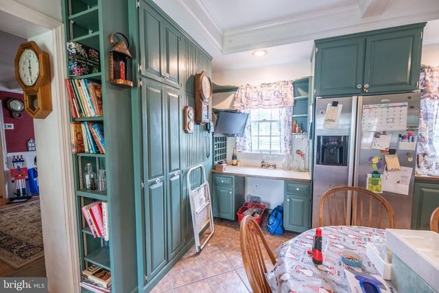 57 DIVERTY RD, Pennington, NJ 08534