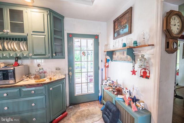 57 DIVERTY RD, Pennington, NJ 08534