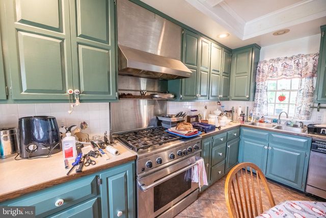 57 DIVERTY RD, Pennington, NJ 08534