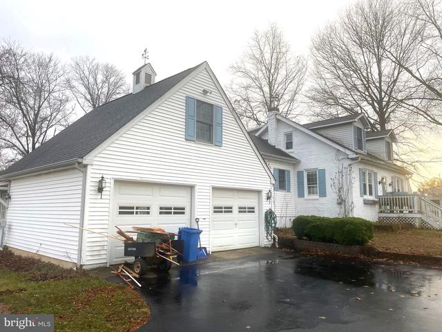 57 DIVERTY RD, Pennington, NJ 08534