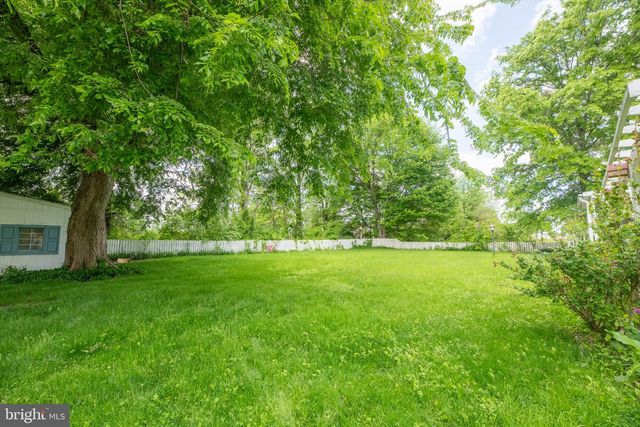 57 DIVERTY RD, Pennington, NJ 08534