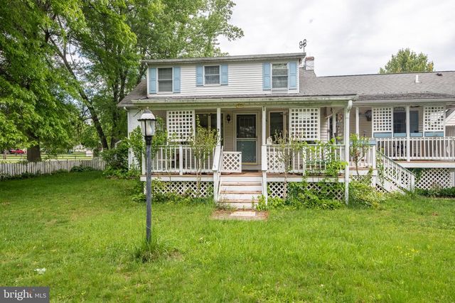 57 DIVERTY RD, Pennington, NJ 08534