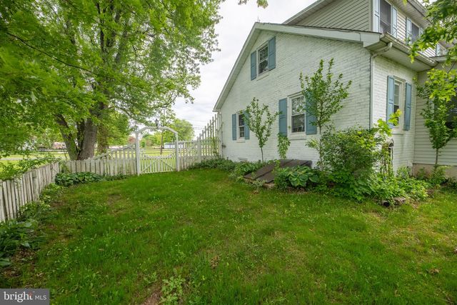 57 DIVERTY RD, Pennington, NJ 08534