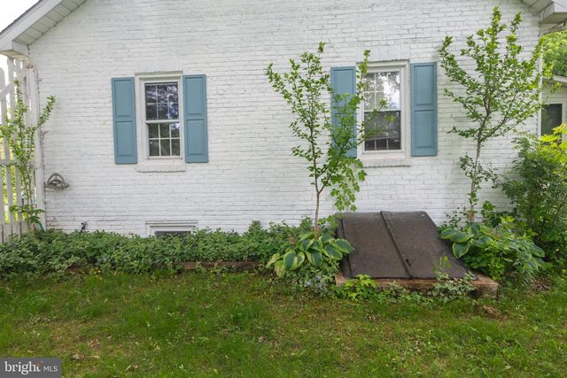 57 DIVERTY RD, Pennington, NJ 08534