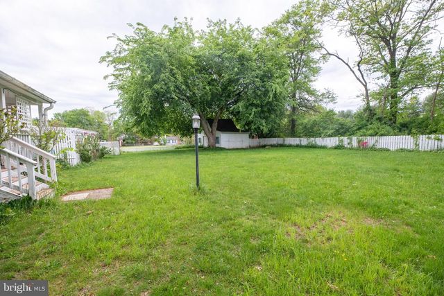 57 DIVERTY RD, Pennington, NJ 08534