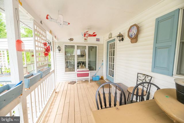 57 DIVERTY RD, Pennington, NJ 08534