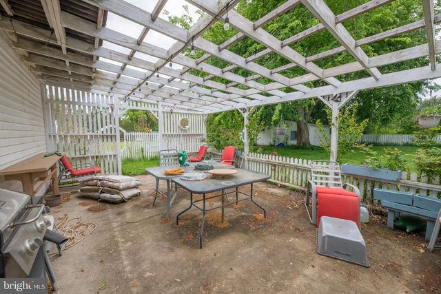 57 DIVERTY RD, Pennington, NJ 08534