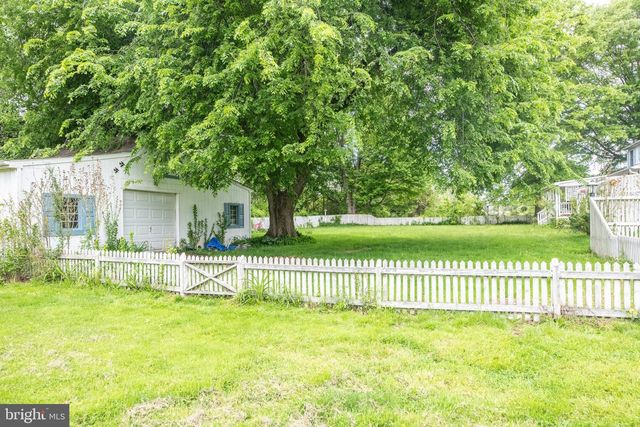 57 DIVERTY RD, Pennington, NJ 08534