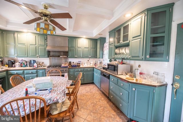 57 DIVERTY RD, Pennington, NJ 08534