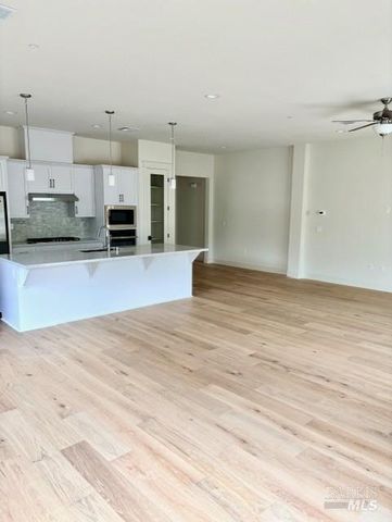 3441 Ruston Ln, Napa, CA 94558