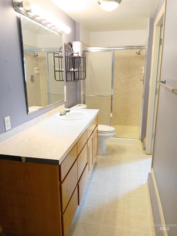 2224 S Rachel Circle, Boise, ID 83706